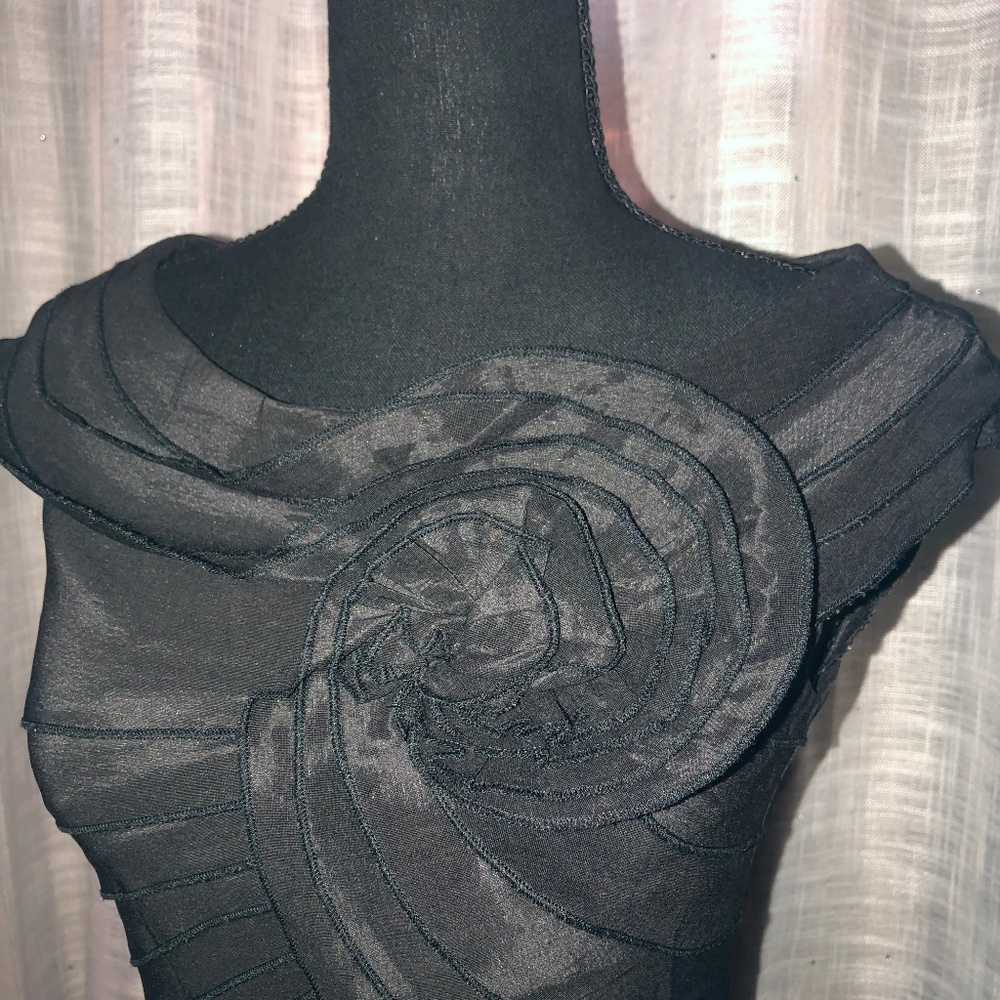 Formal Dress - Picture 3 of 3